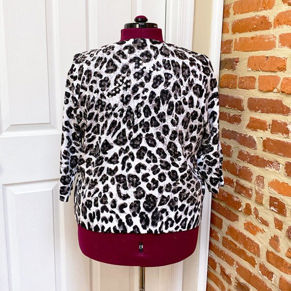 NWOT INC International Concepts Black & White Leopard Sequin Cropped Sweater - Picture 4 of 6